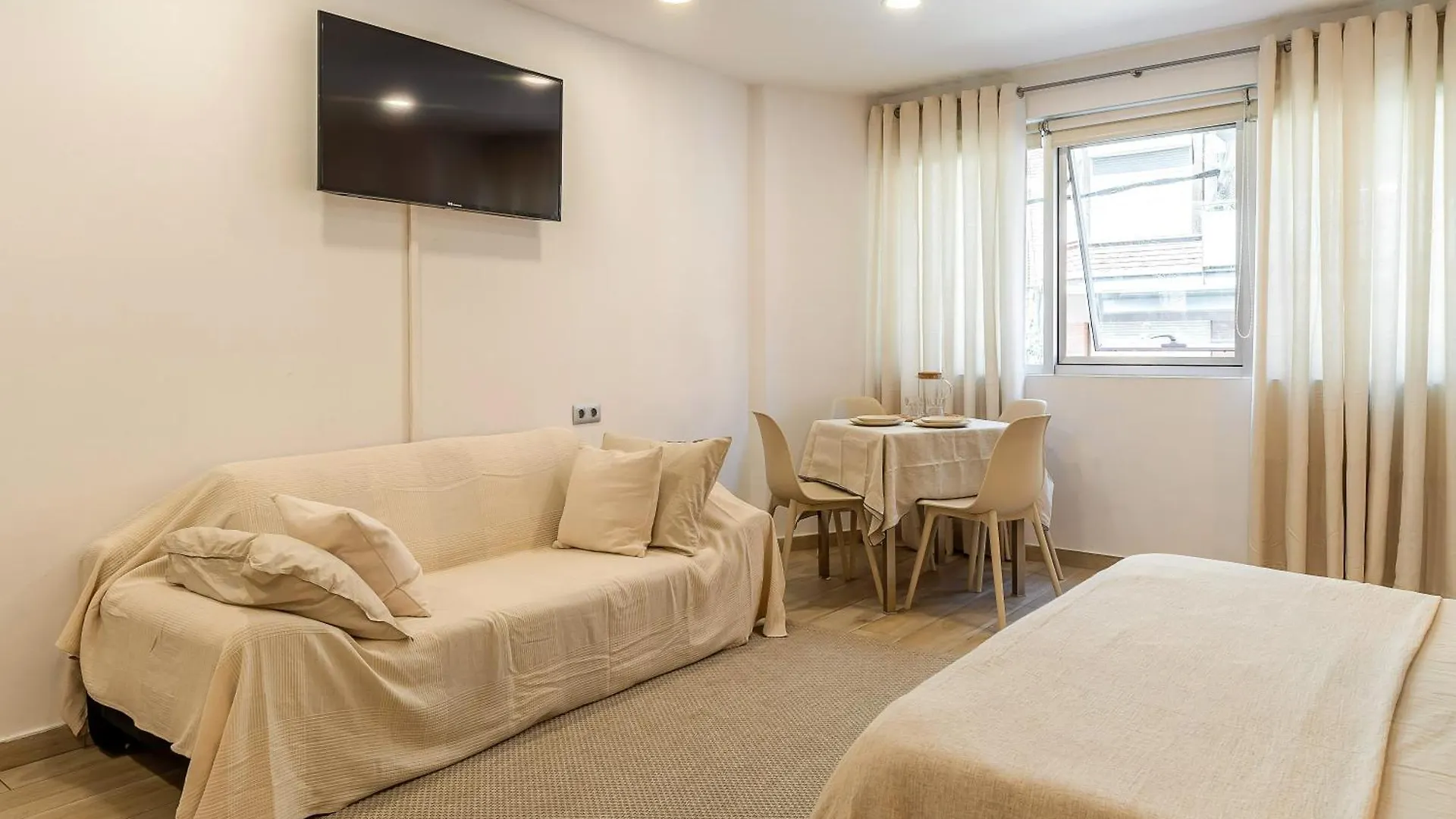 Aparthotel Centric 카스테데펠스 스페인