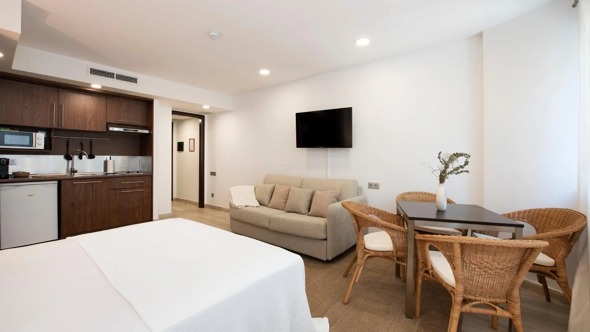 Aparthotel Centric 카스테데펠스 스페인
