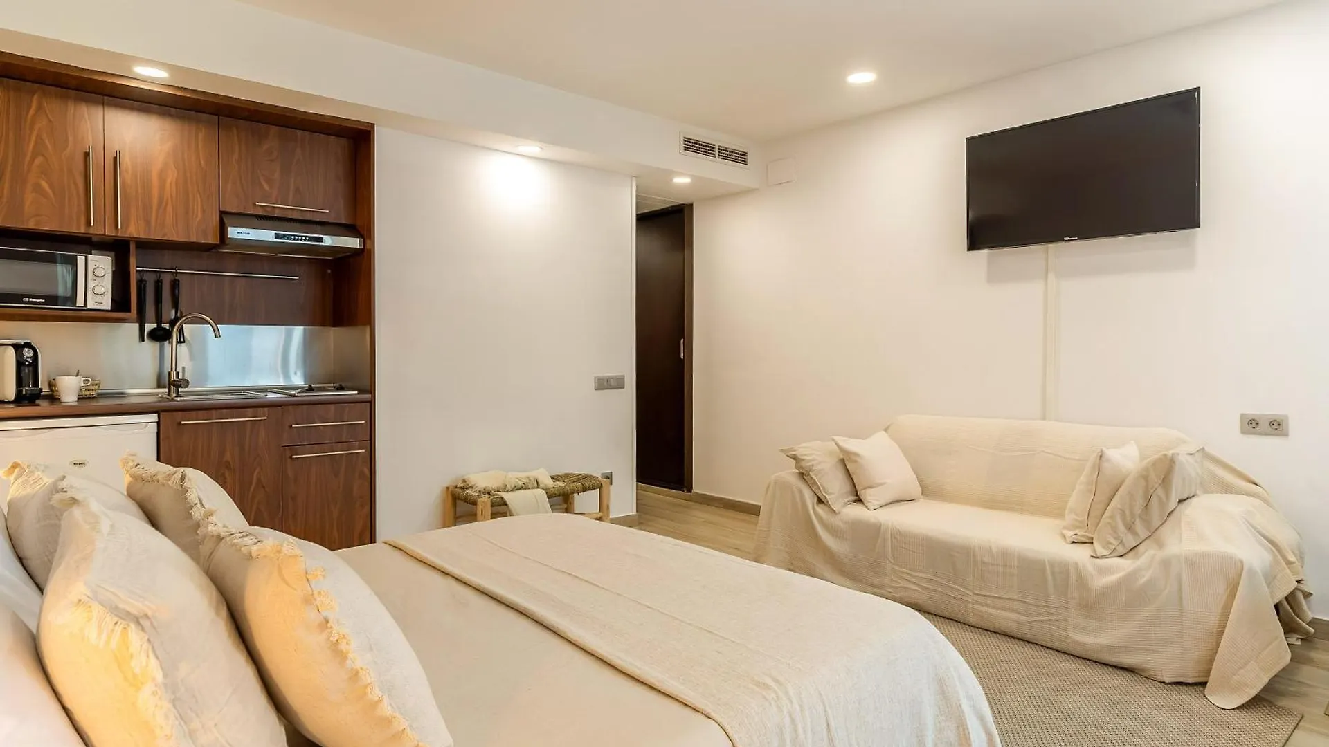 Aparthotel Centric Castelldefels