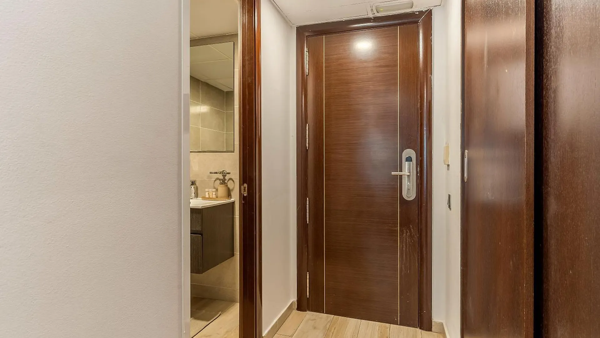 Aparthotel Centric Castelldefels Hiszpania
