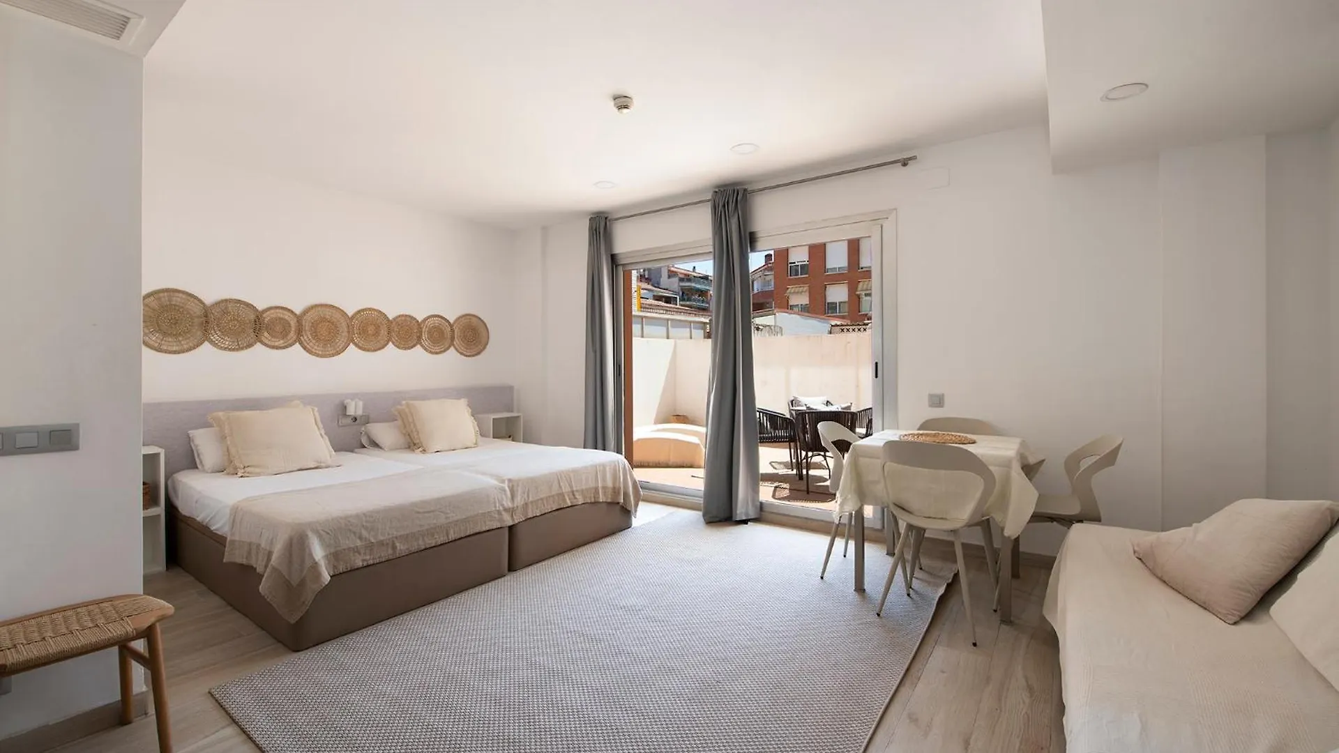 Aparthotel Centric Castelldefels 0*,  Hiszpania