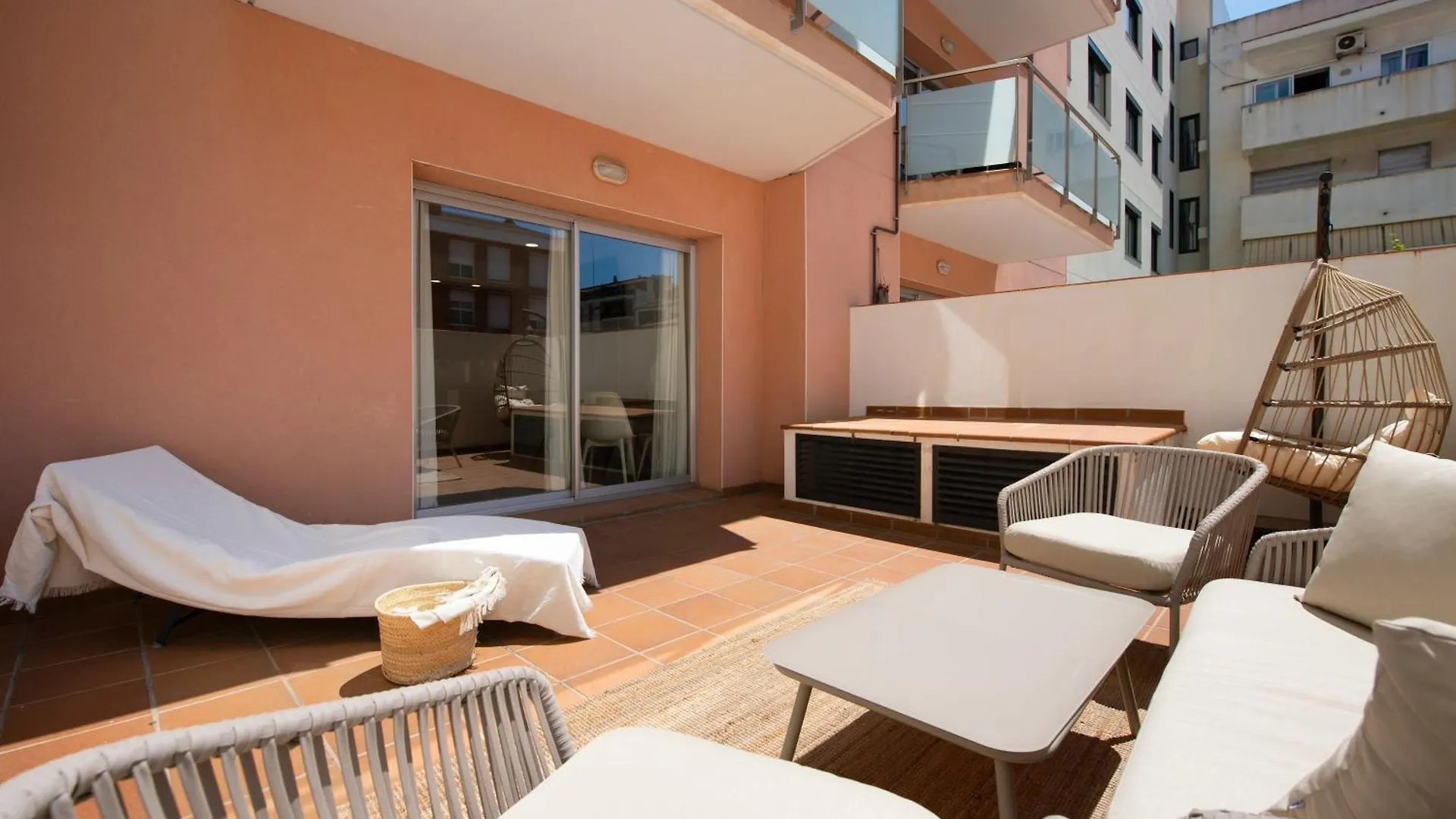 Aparthotel Centric Castelldefels Hiszpania